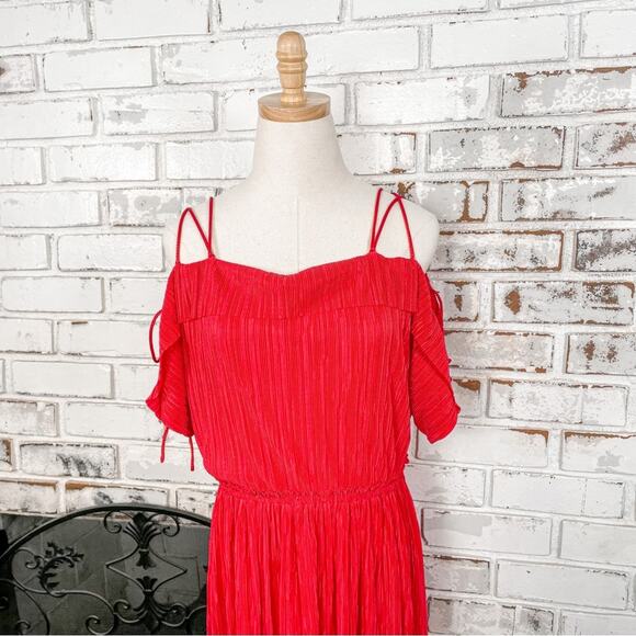 Express Vibrant Red A-Line Crinkle Material Laced Shoulders Retro Midi Dress M - Picture 2 of 9